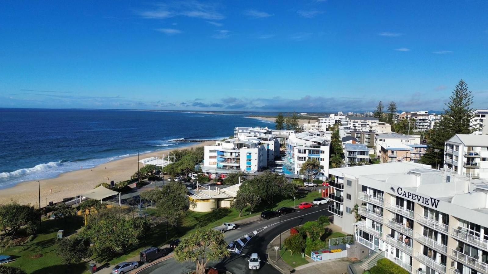 Capeview Apartments - Right On Kings Beach Калаундра Екстер'єр фото